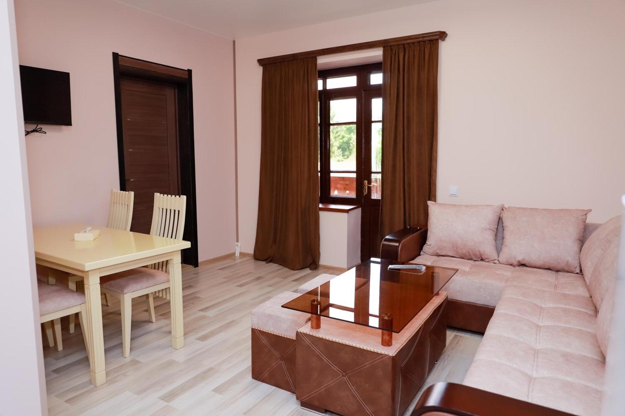 Hotel Dilijan Old Center 外观 照片